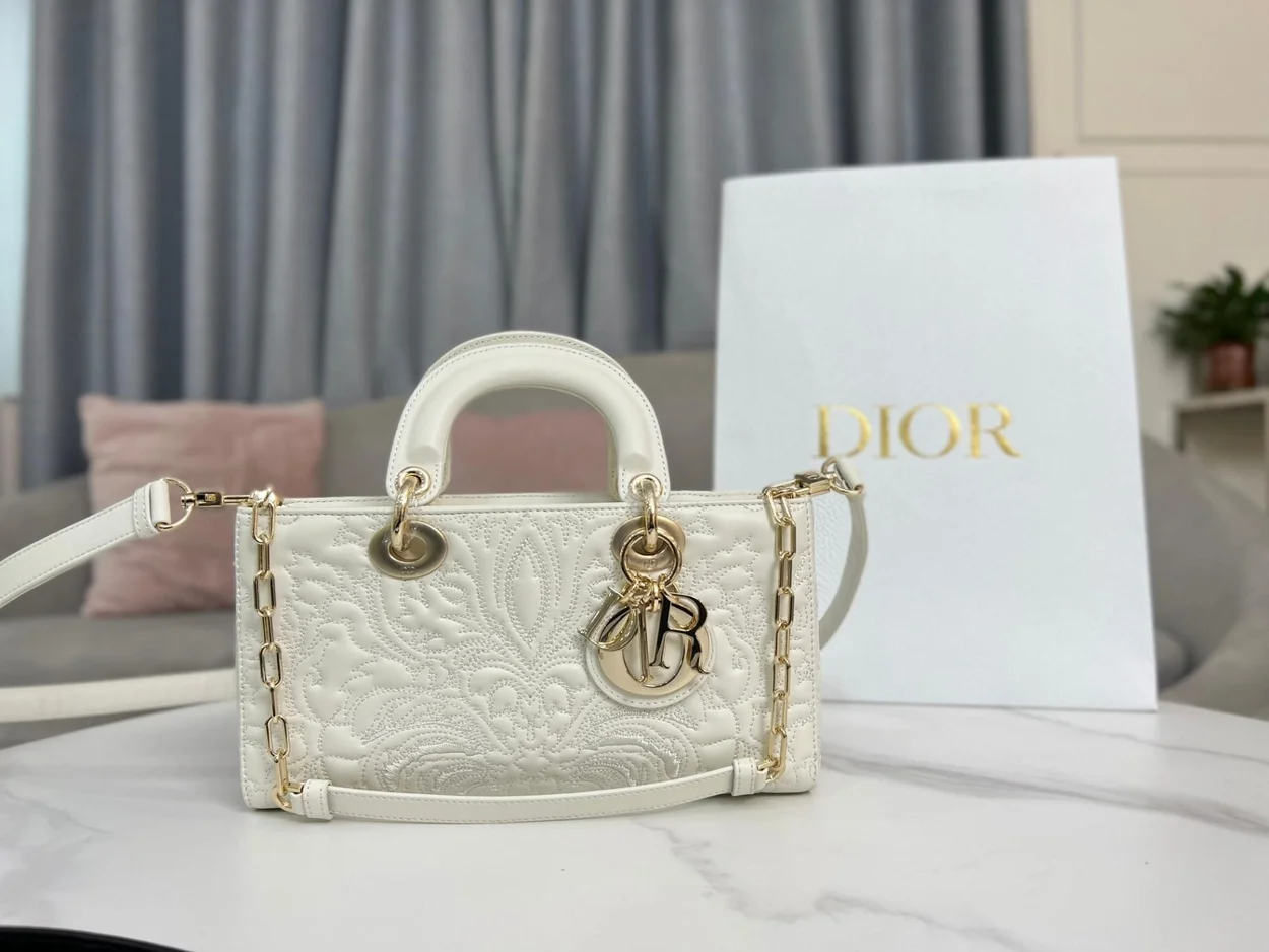 레이디 D-JOY 백 화이트 상세