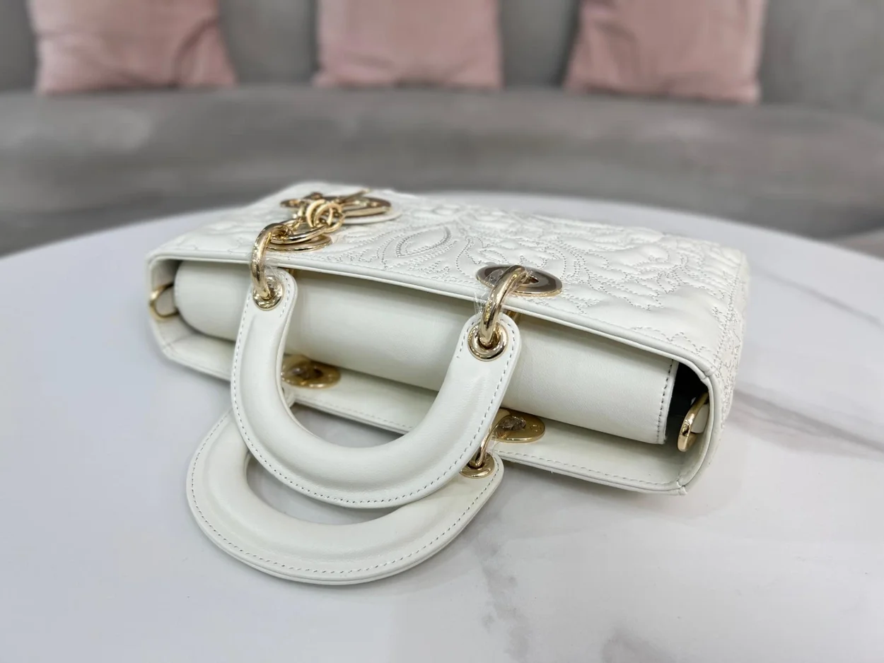 레이디 D-JOY 백 화이트 상세