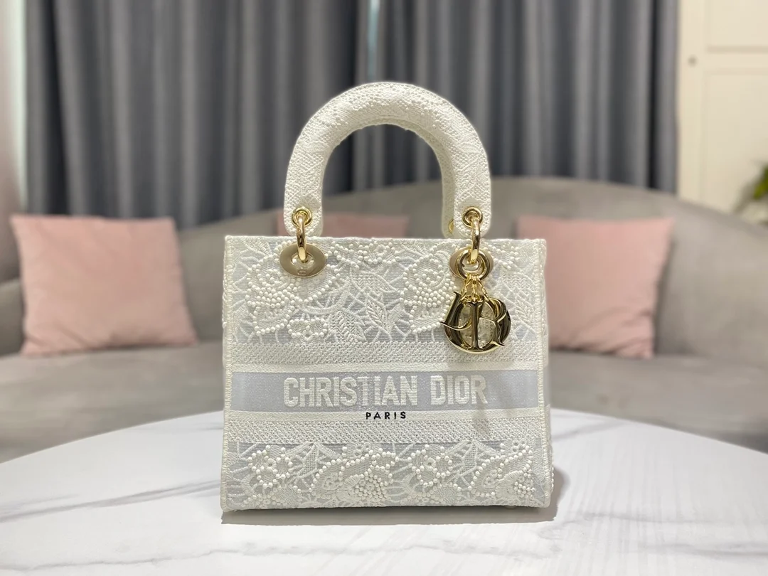 레이디 D-Lite 미디움 백 화이트 상세