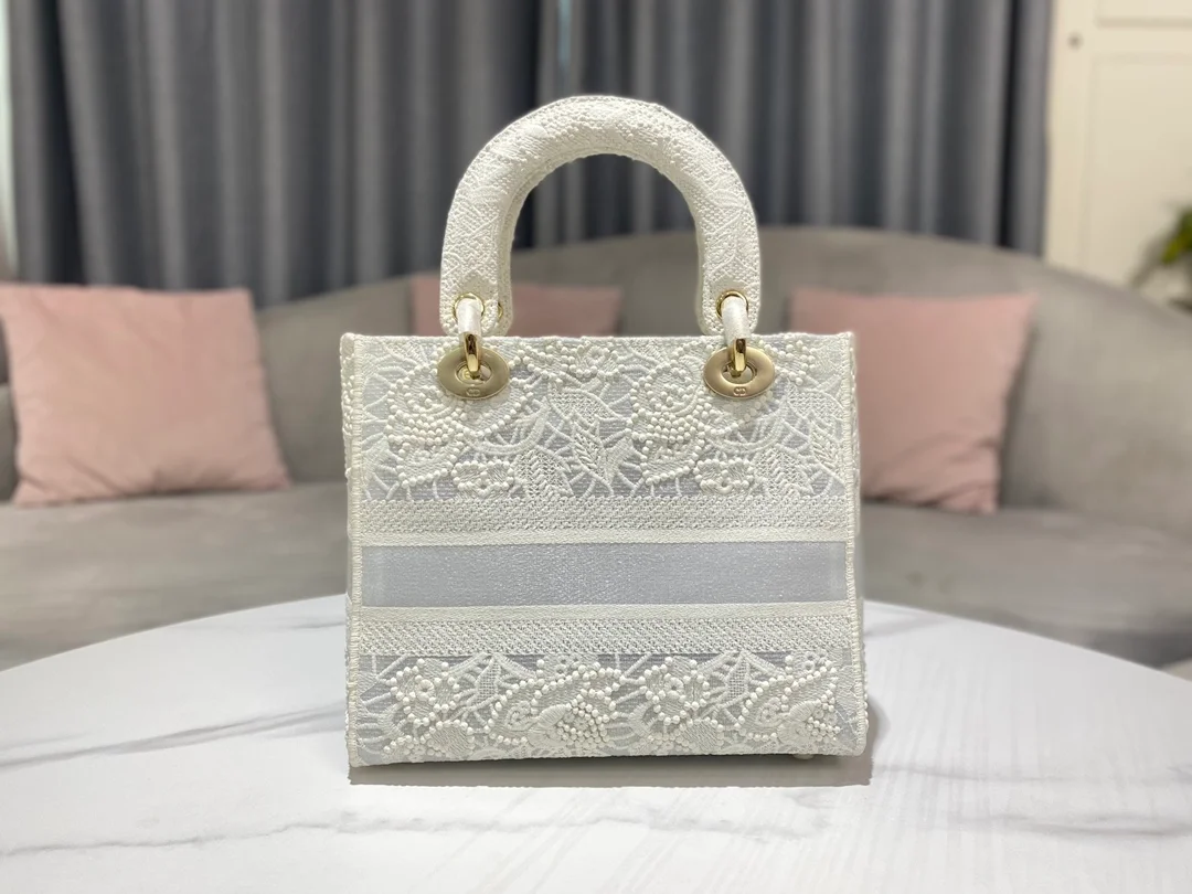 레이디 D-Lite 미디움 백 화이트 상세