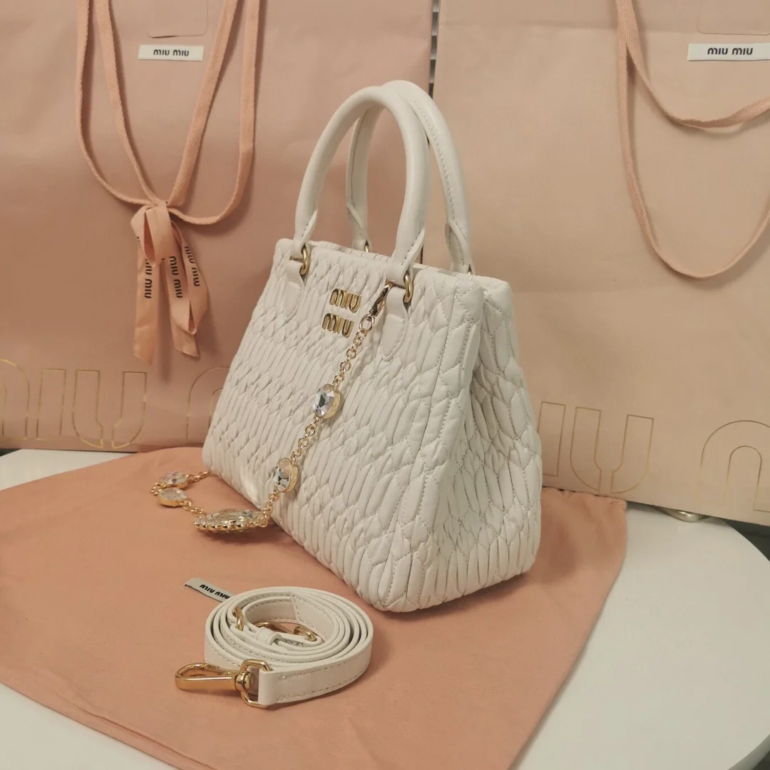 크리스탈 클로케 나파 가죽 핸드백 화이트 상세