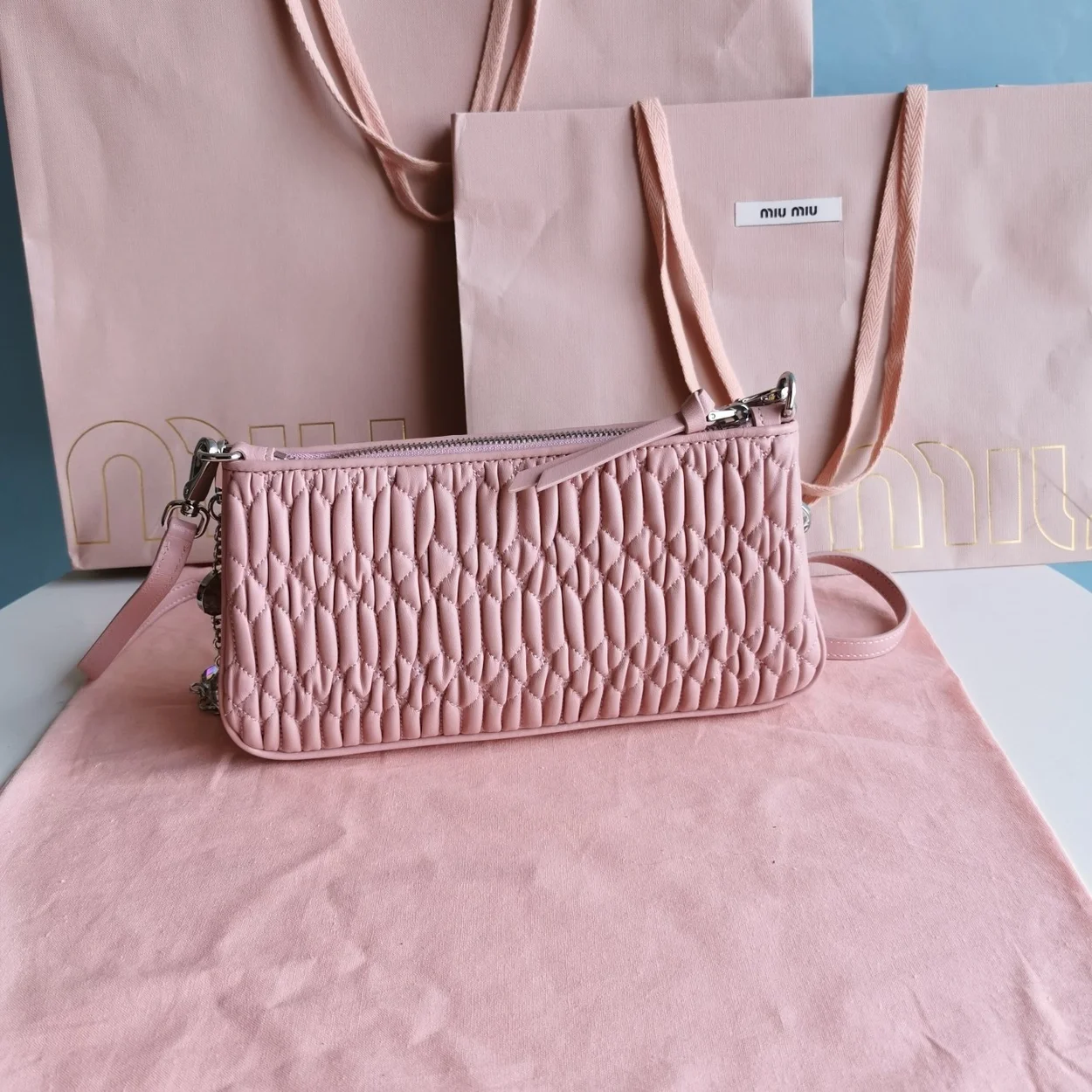 나파 크리스탈 미니 숄더백 핑크 상세