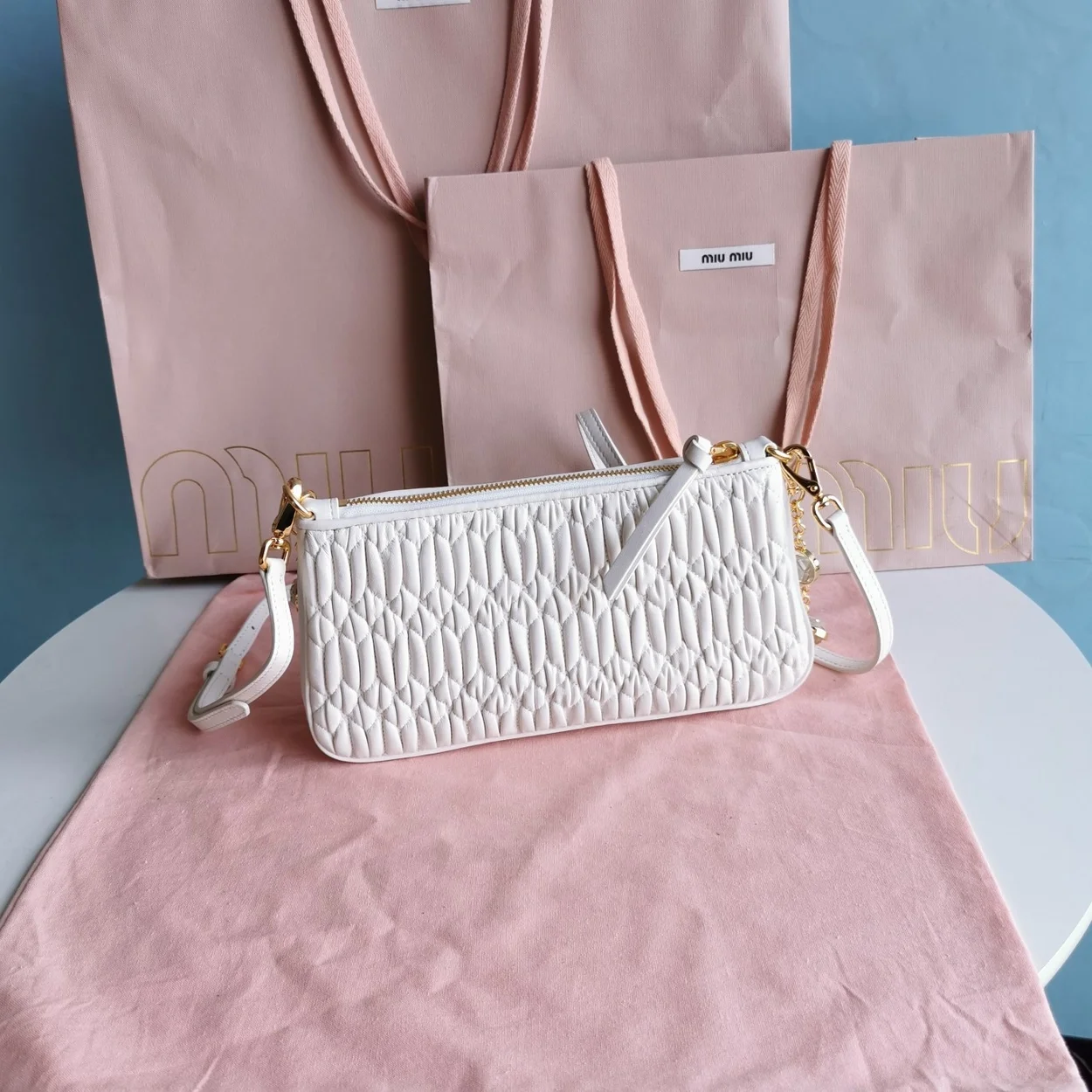 나파 크리스탈 미니 숄더백 화이트 상세