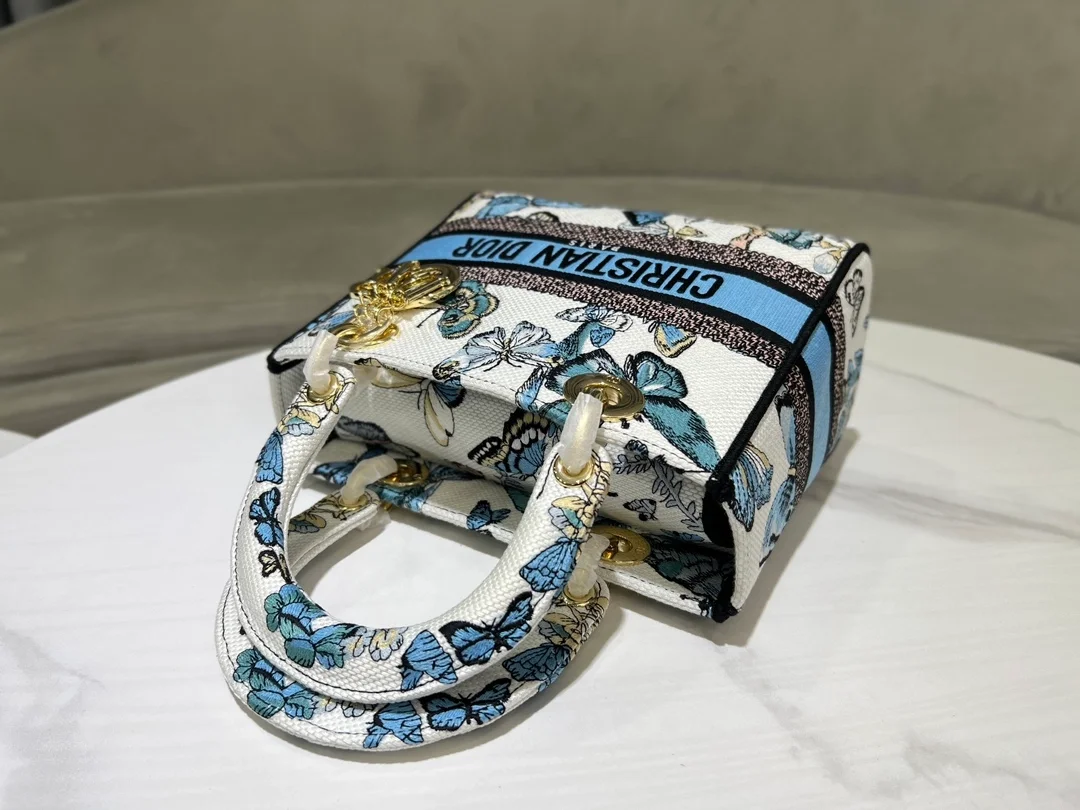 레이디 D-Lite 미디엄 백 화이트 블루 멕시코 상세