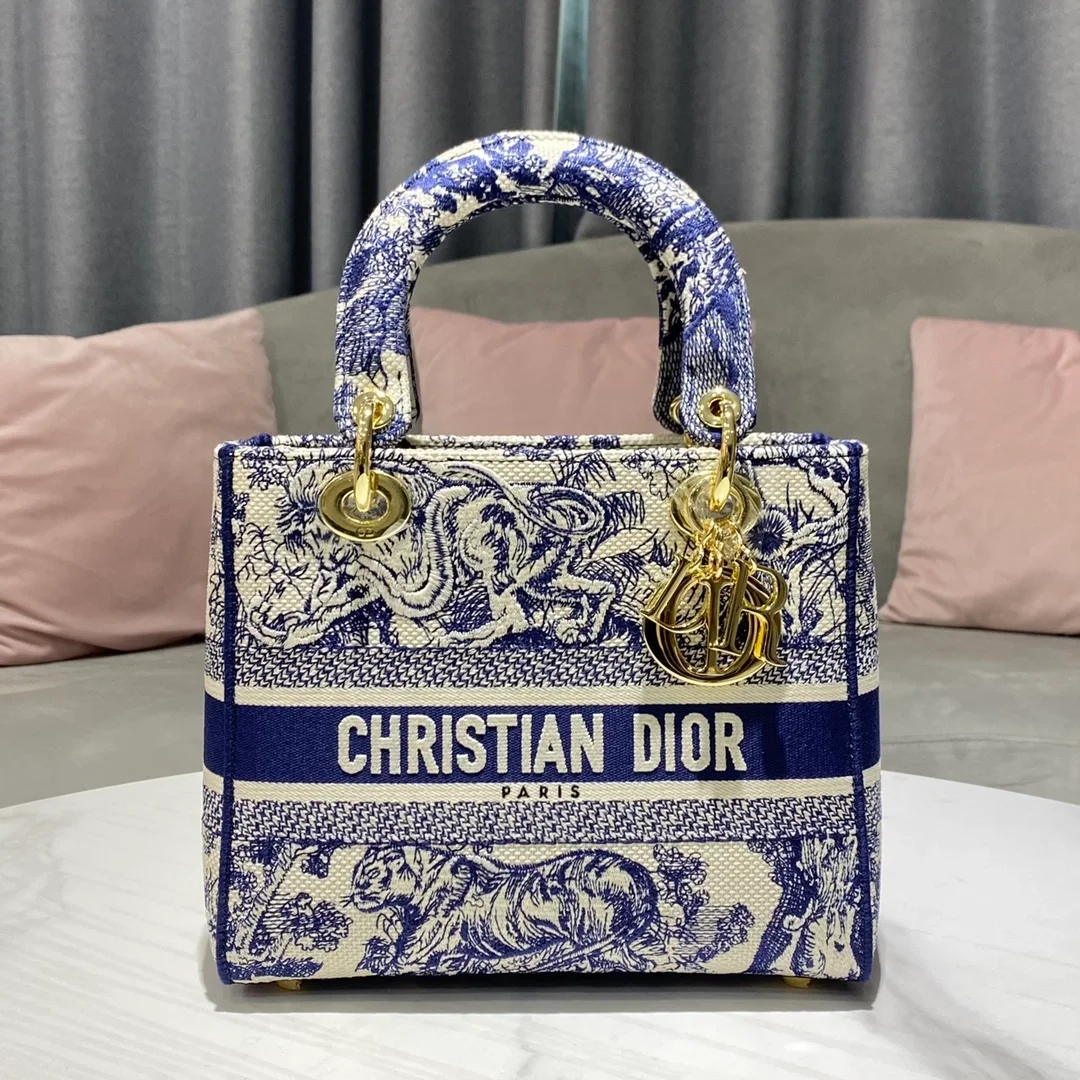 레이디 D-Lite 미디엄 백 블루 Toile de Jouy 자수 상세