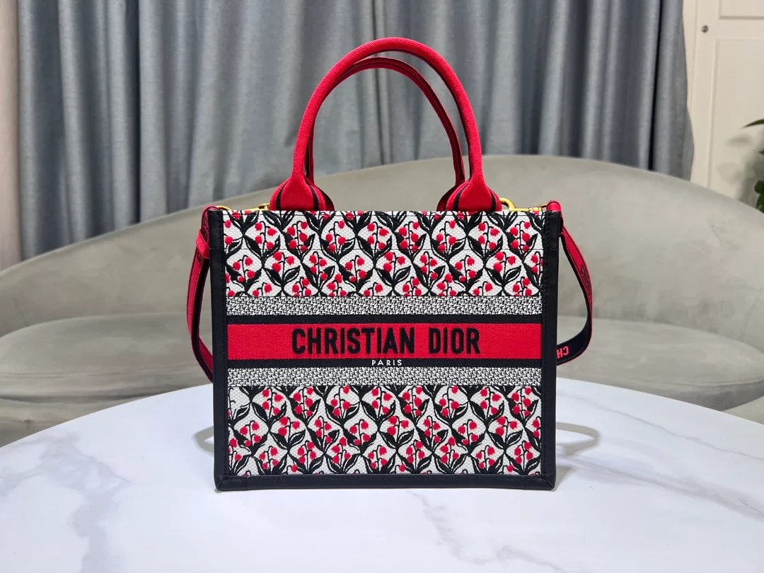 아무르 북 토트 스몰 백 은방울꽃 자수 상세