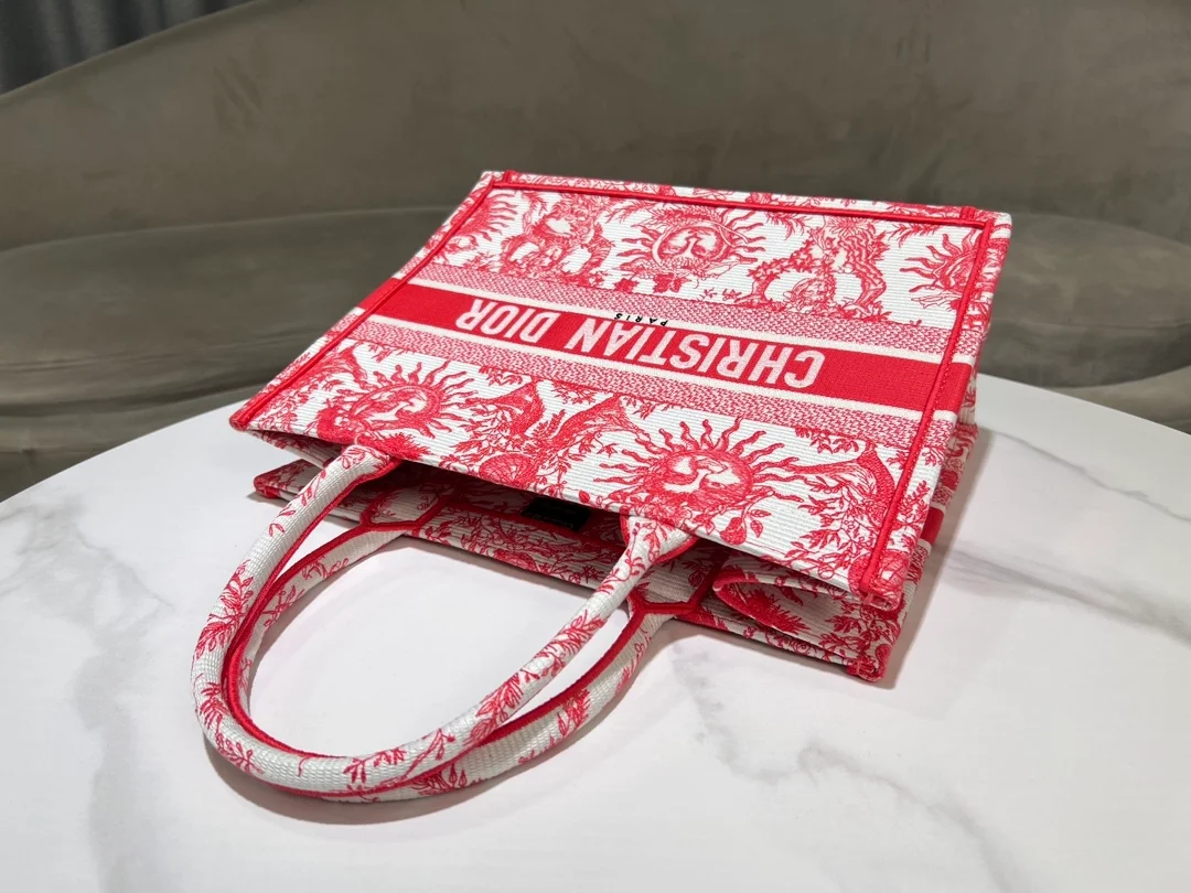 리비에라 북 토트 미디엄 백 코랄 레드 상세