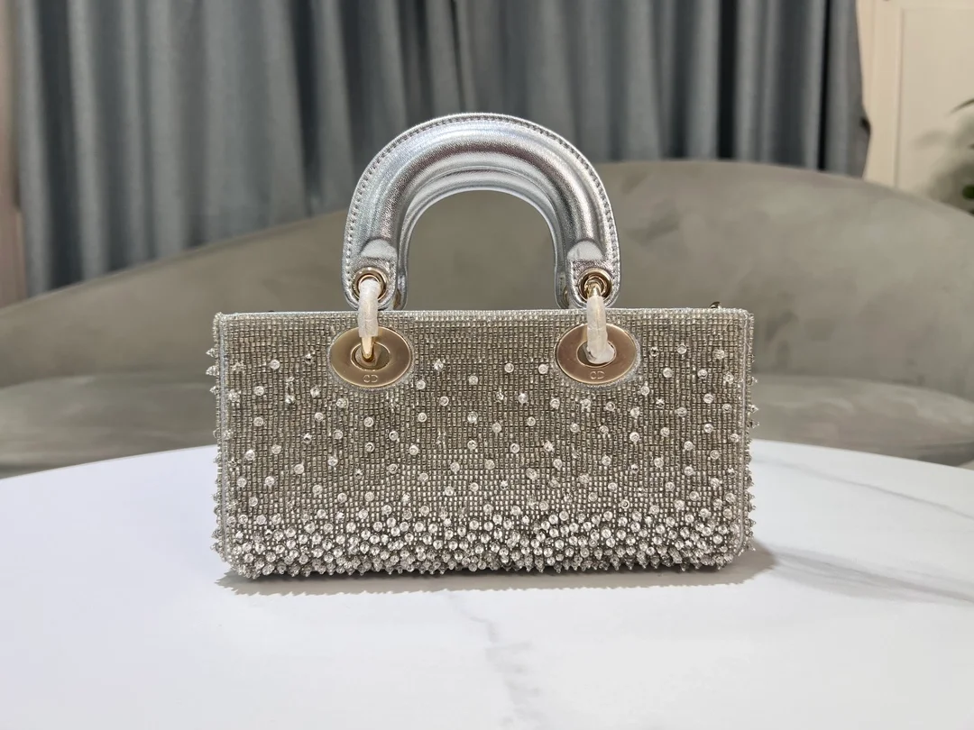 레이디 스몰 백 실버비즈 상세