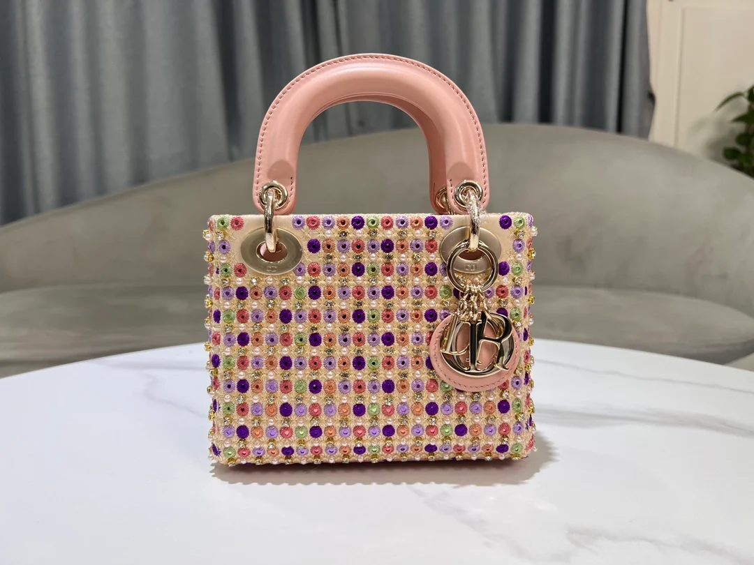 라이트 레이디 백 새틴 미러 비즈 멀티컬러 상세