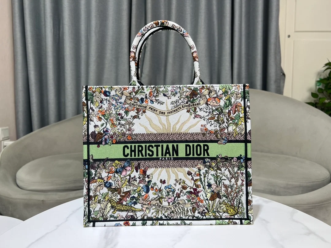 북 에크루 멀티 컬러 자수 토트 라지 백 상세