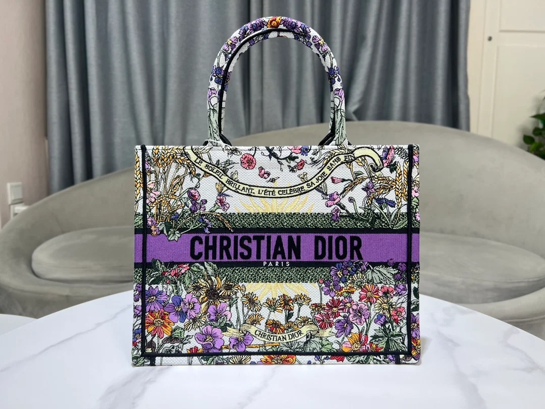 북 에크루 멀티 컬러 자수 토트 미디엄 백 상세