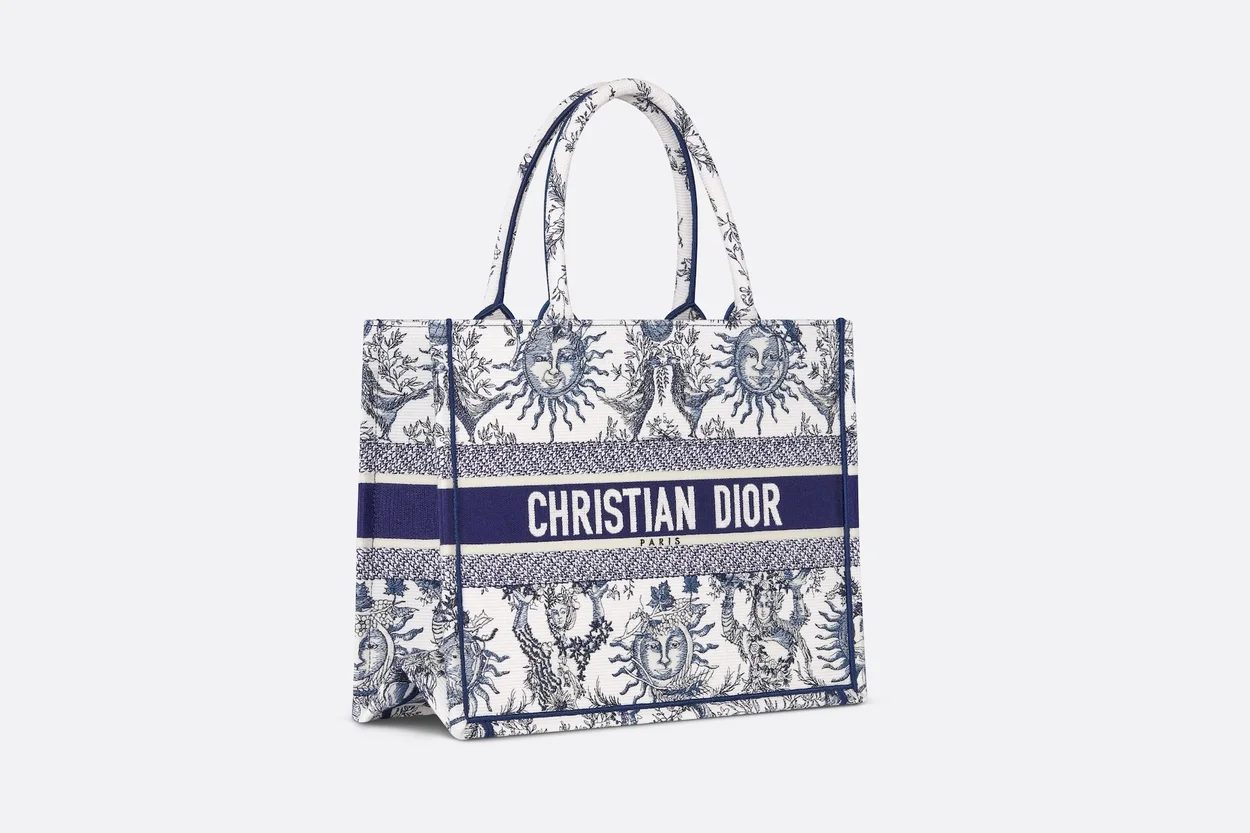 북 화이트 네이비 자수 토트 미디엄 백 상세