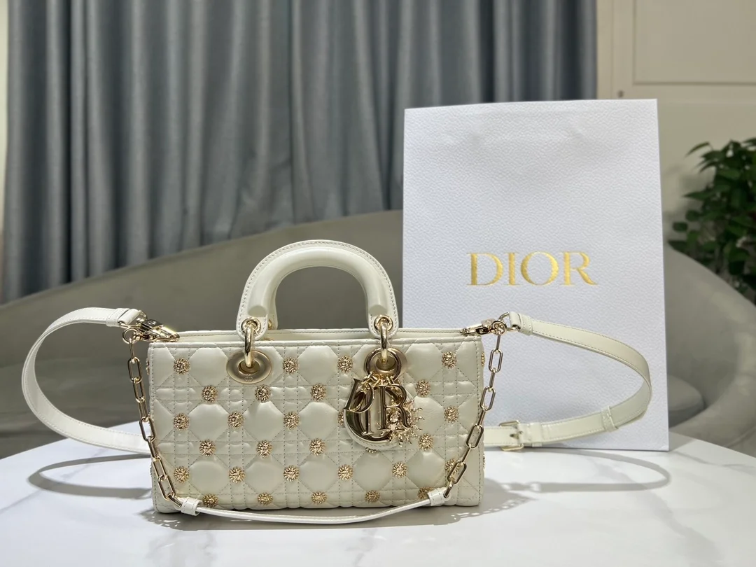 레이디 D-Joy 라떼 까나쥬 골드 썬 미디엄 백 상세