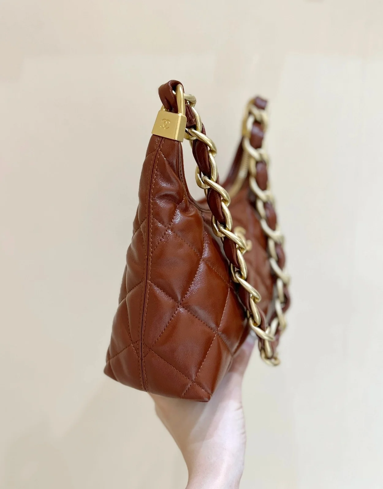 램스킨 스몰 호보 백 브라운 상세