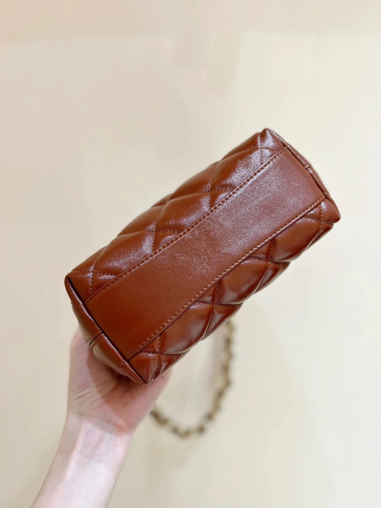 램스킨 스몰 호보 백 브라운 상세