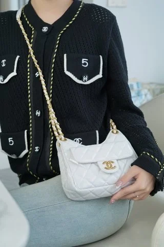 23 호보백 퀄팅 카프스킨 스몰 화이트 상세