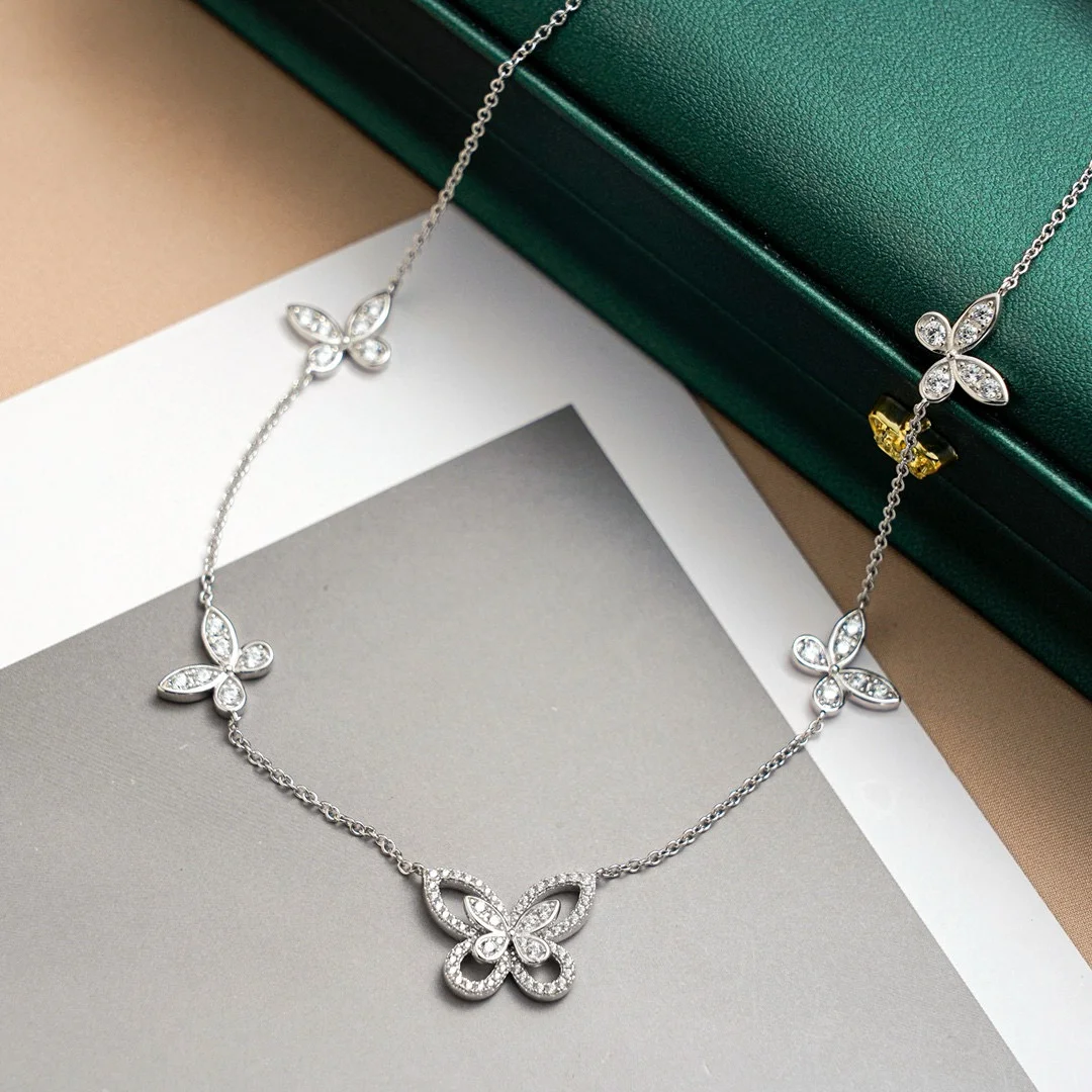 멀티 버터플라이 실루엣 다이아몬드 펜던트 상세