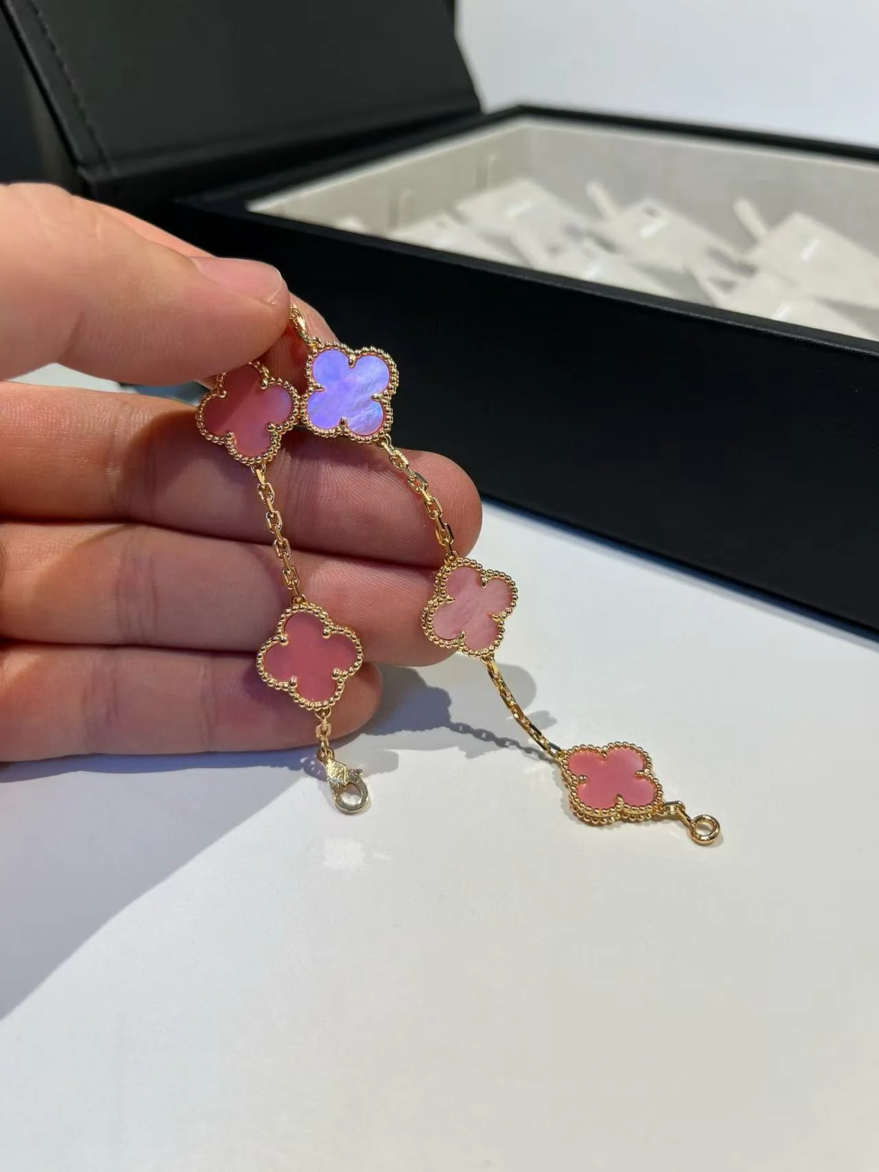 알함브라 팔찌 상세