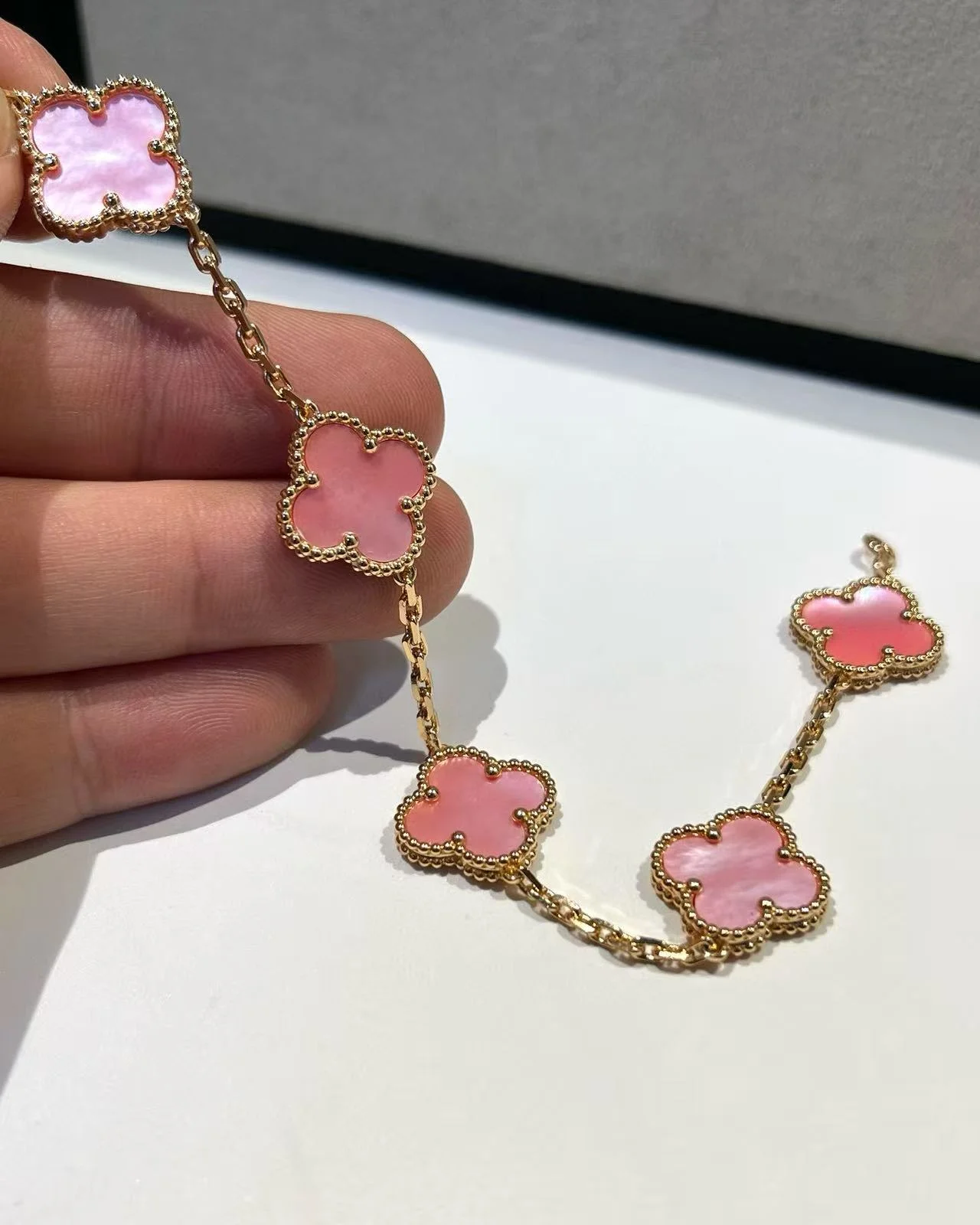 알함브라 팔찌 상세