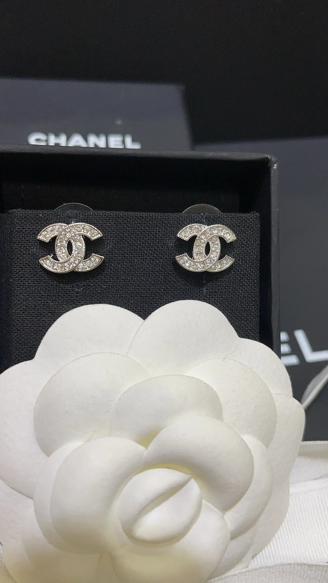 로고 클래식 이어링 상세