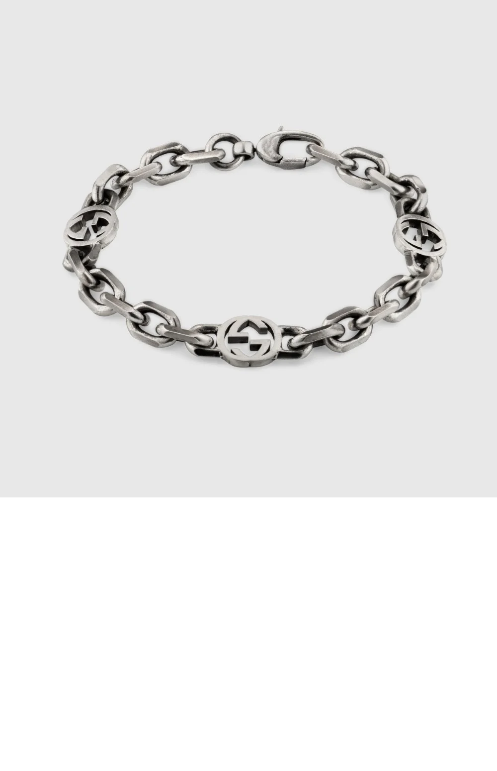인터로킹 G 디테일의 실버 팔찌 상세