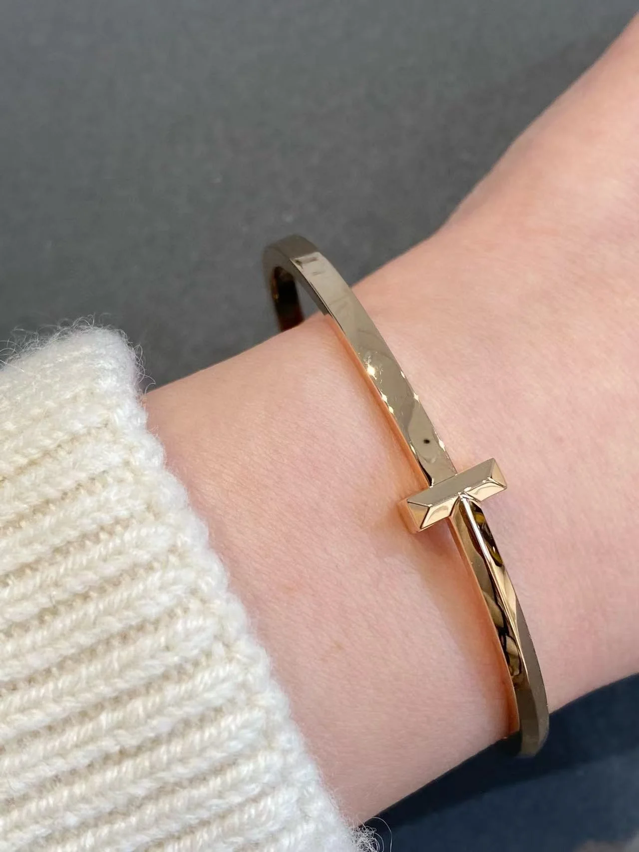 T1 네로우 힌지드 뱅글 상세