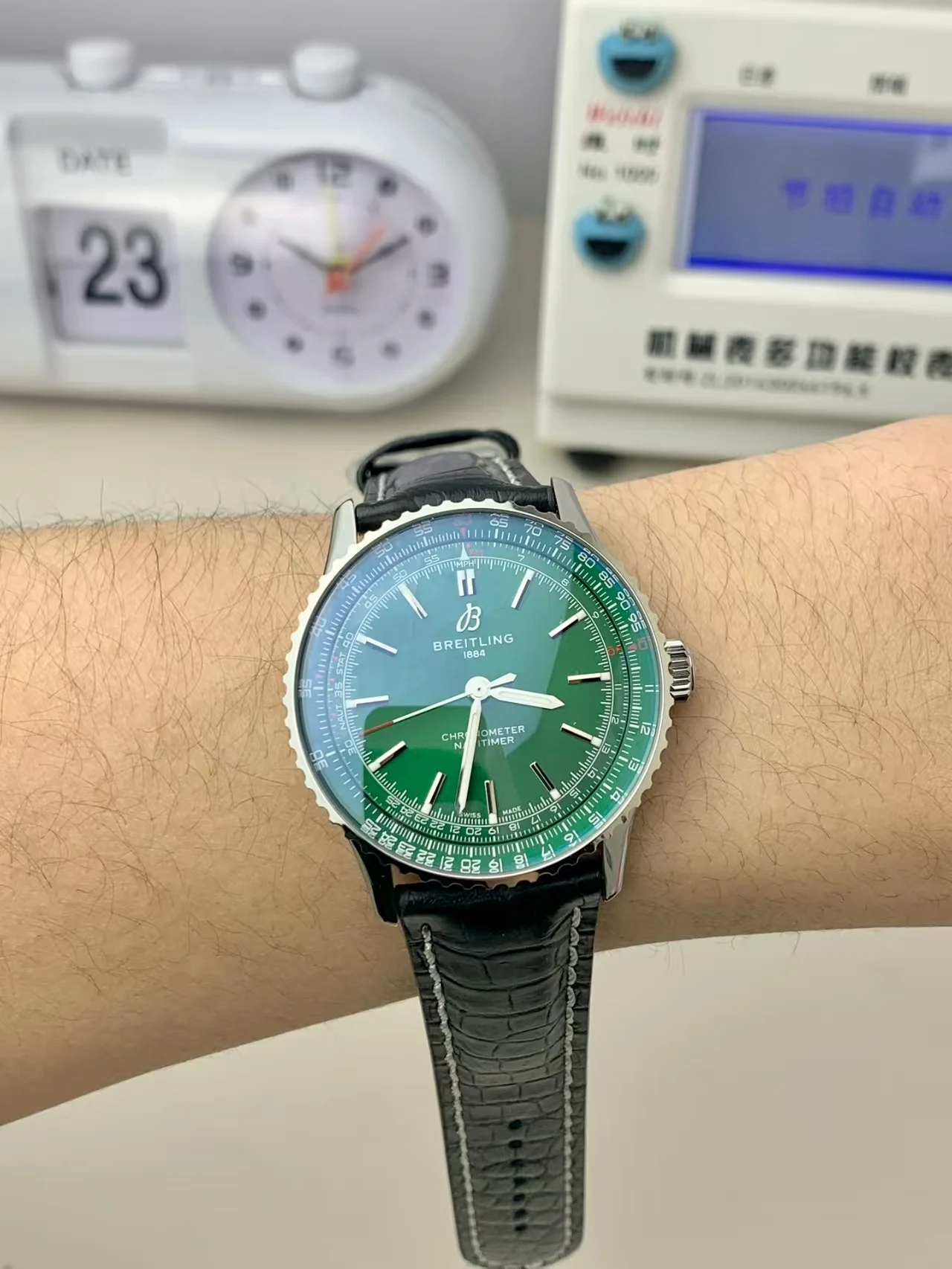 내비타이머 오토매틱 41 상세