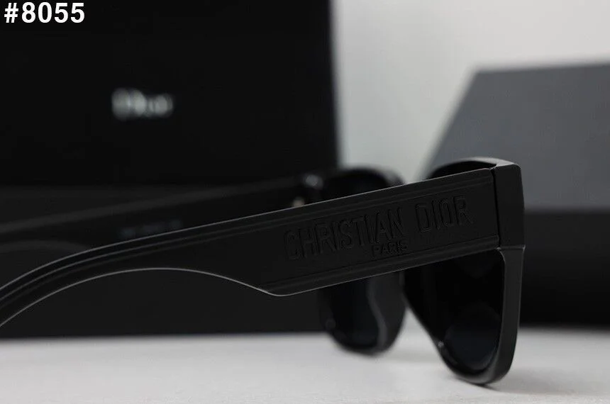 블랙 프레임 선글라스 상세