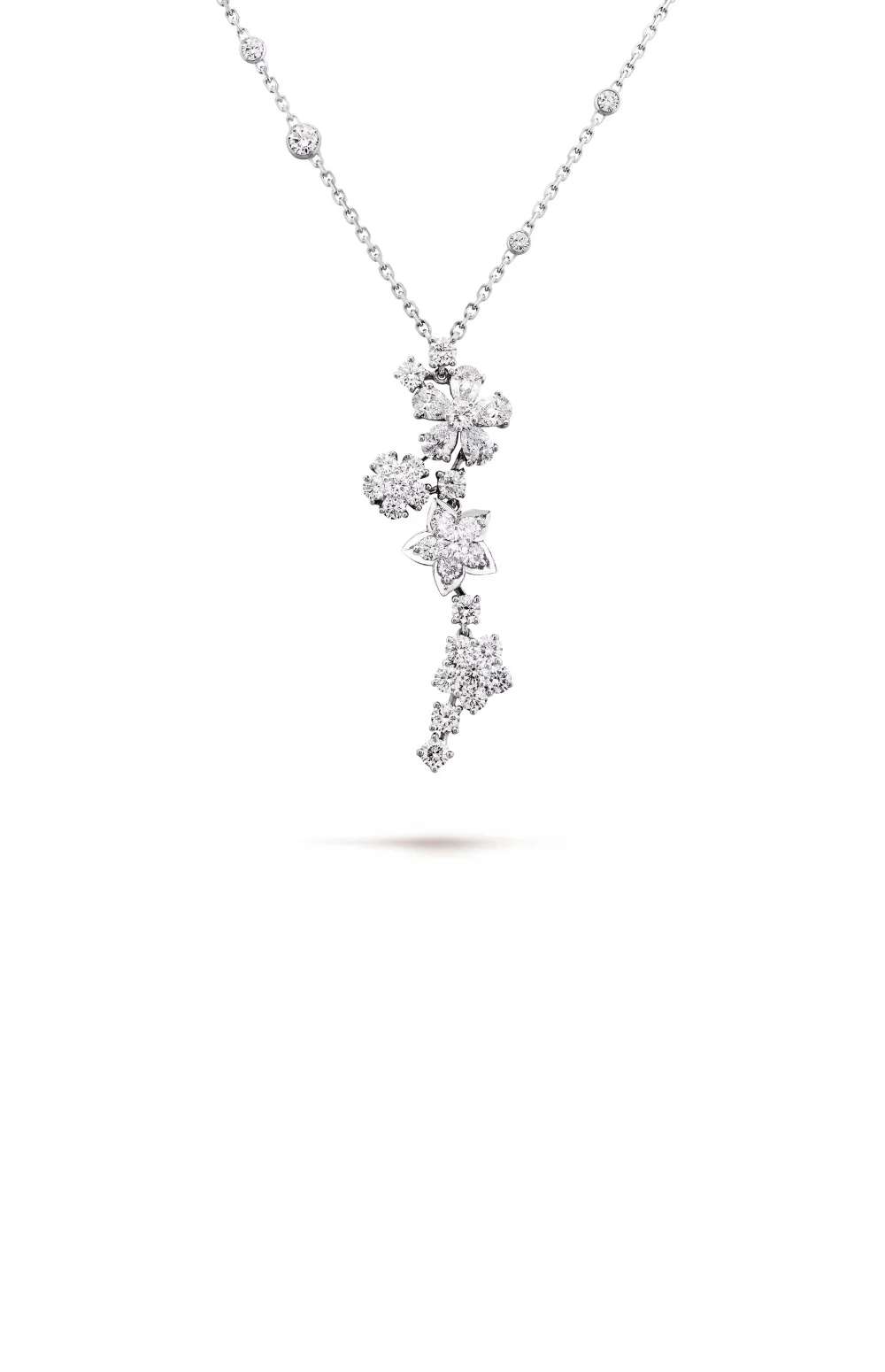 폴리 데 프레 펜던트 상세