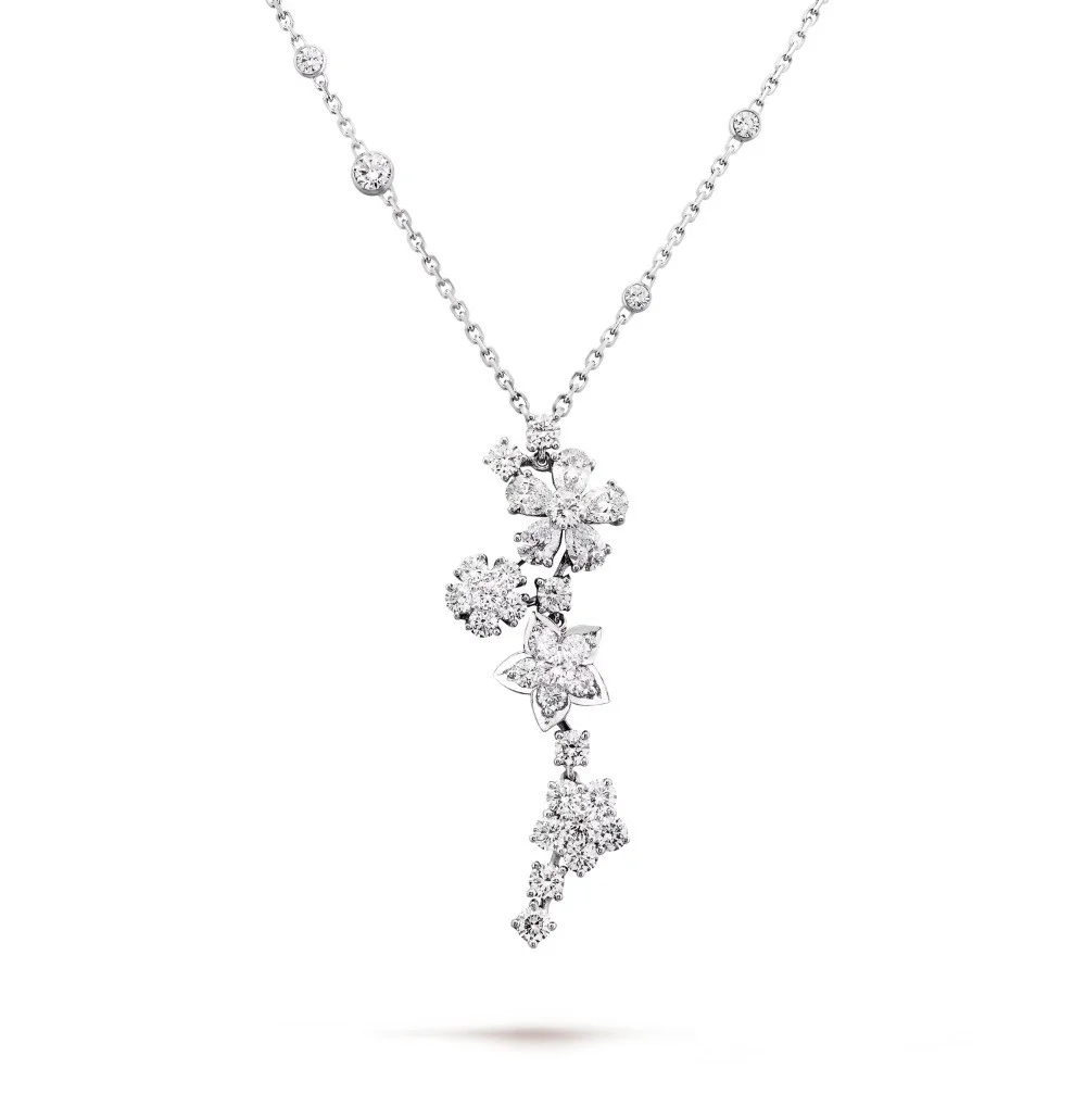 폴리 데 프레 펜던트