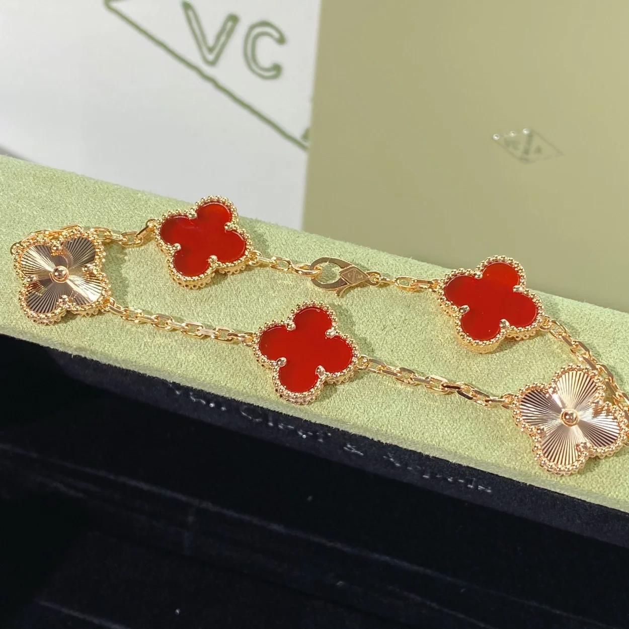 빈티지 알함브라 5 모티브 팔찌 상세