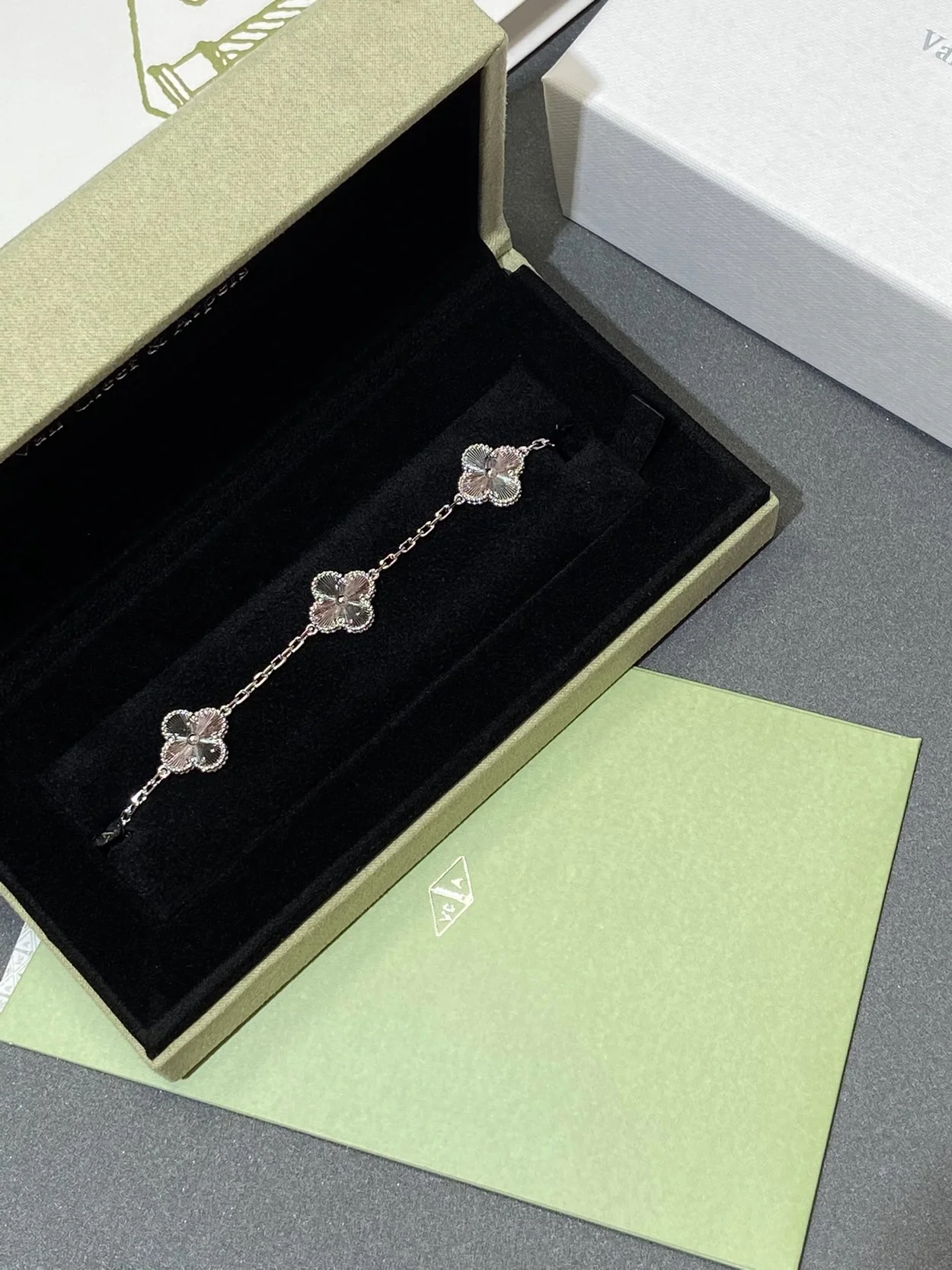 빈티지 알함브라 5 모티브 팔찌 상세