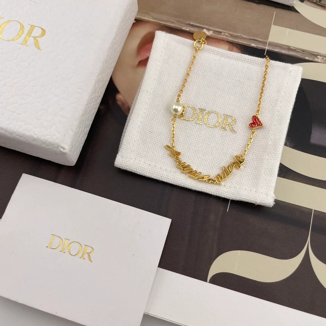 Vous Adore 팔찌 상세