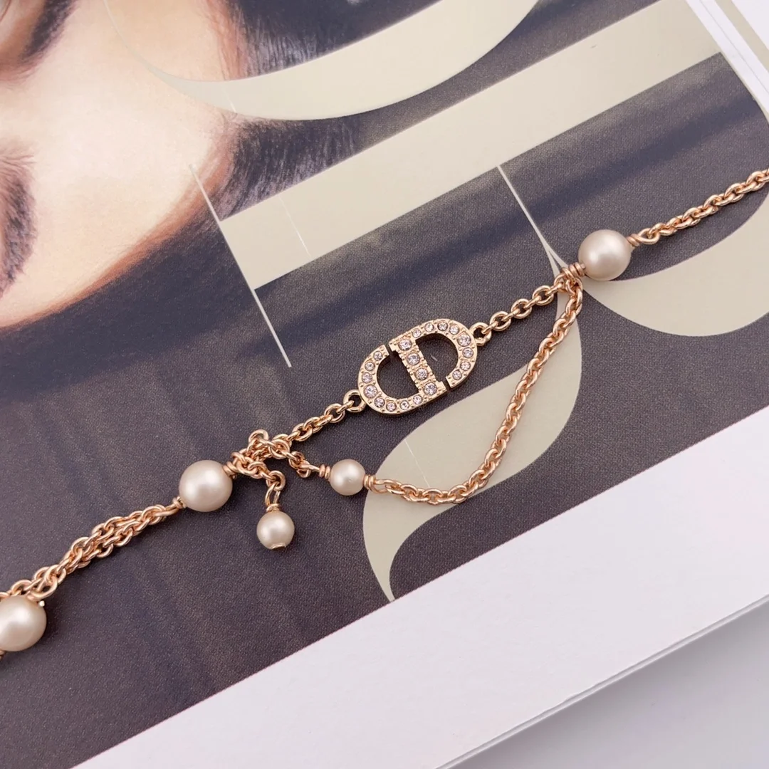 Petit CD 목걸이 핑크 크리스탈 상세