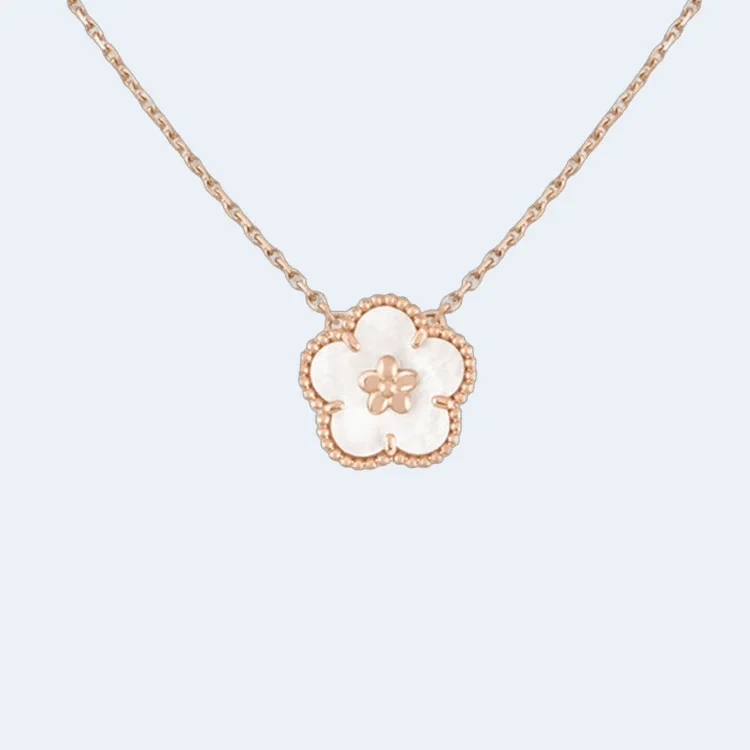 럭키 스프링 목걸이 상세