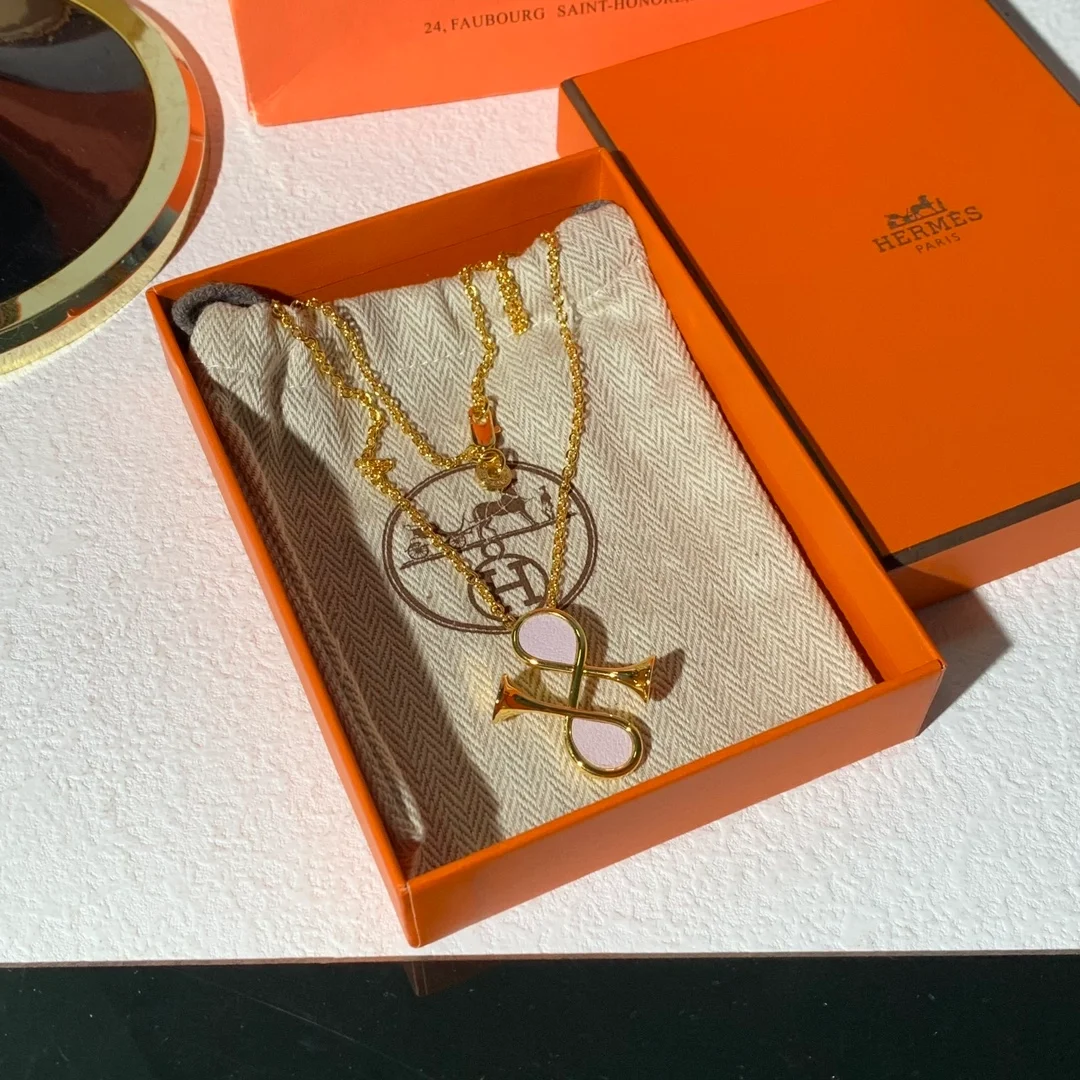 Cor H 펜던트 목걸이 상세