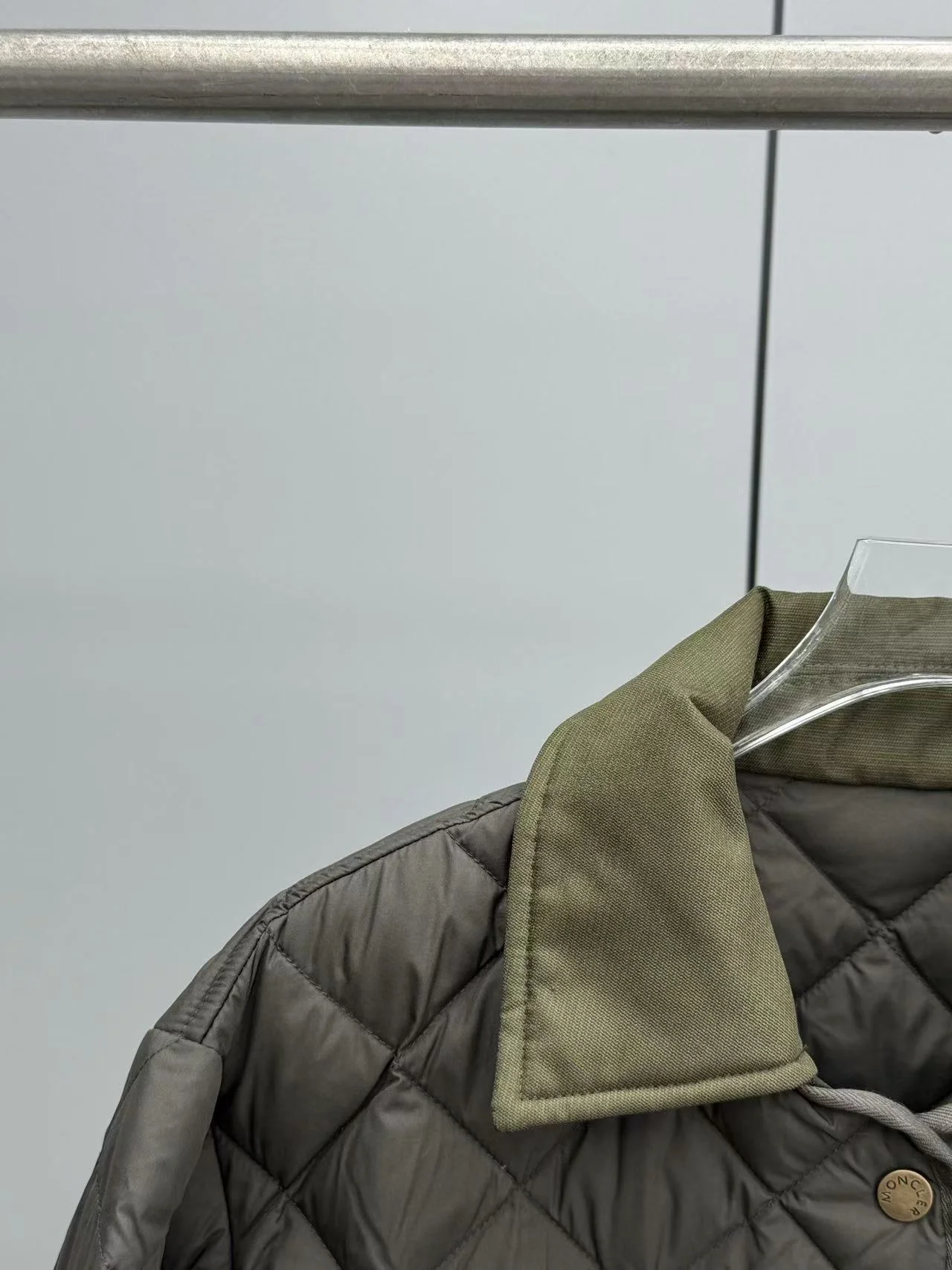 치트르 다이아몬드 퀼팅 패딩 셔츠 재킷 상세