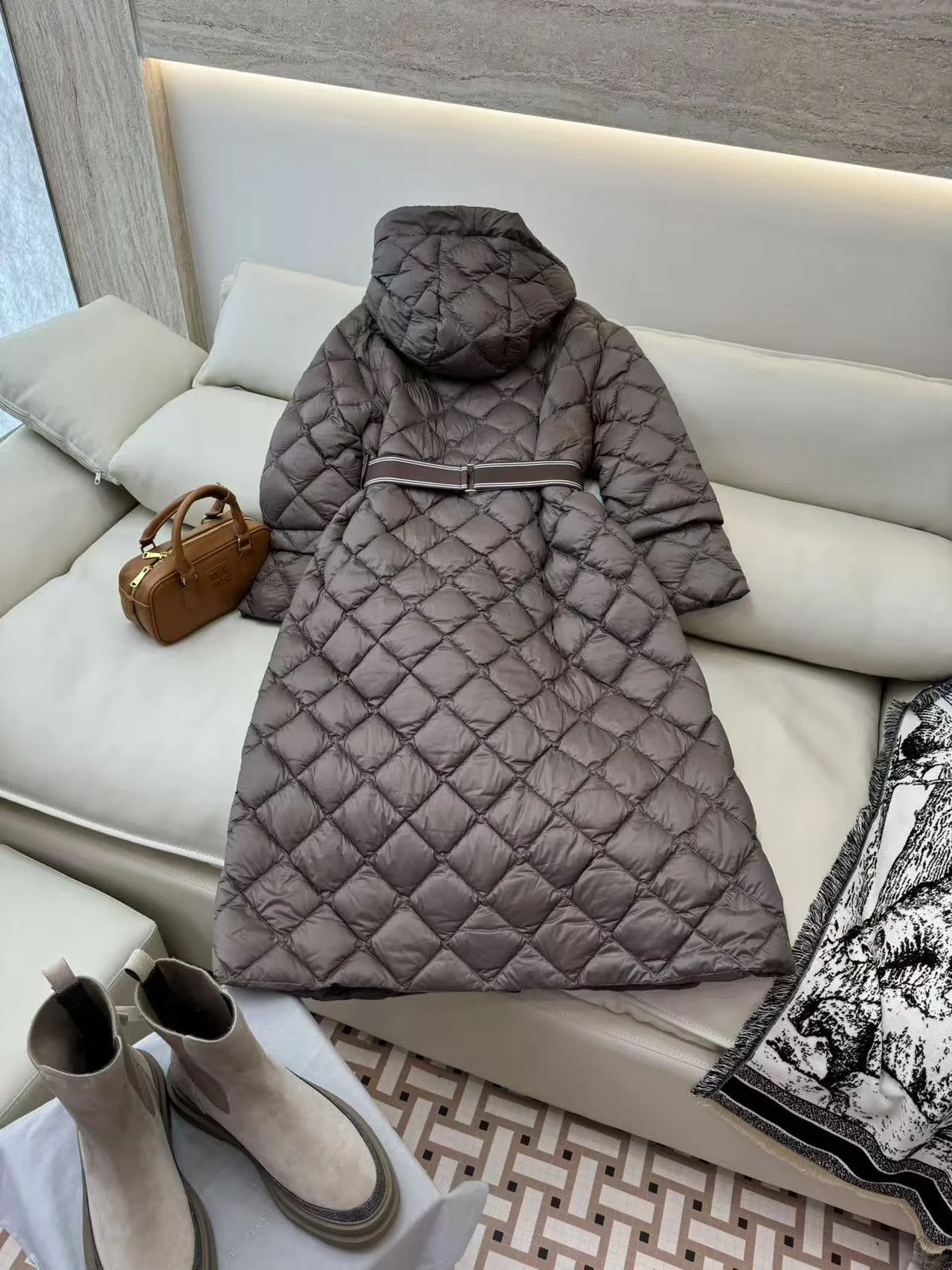 퀼팅 트레펠 코트 상세