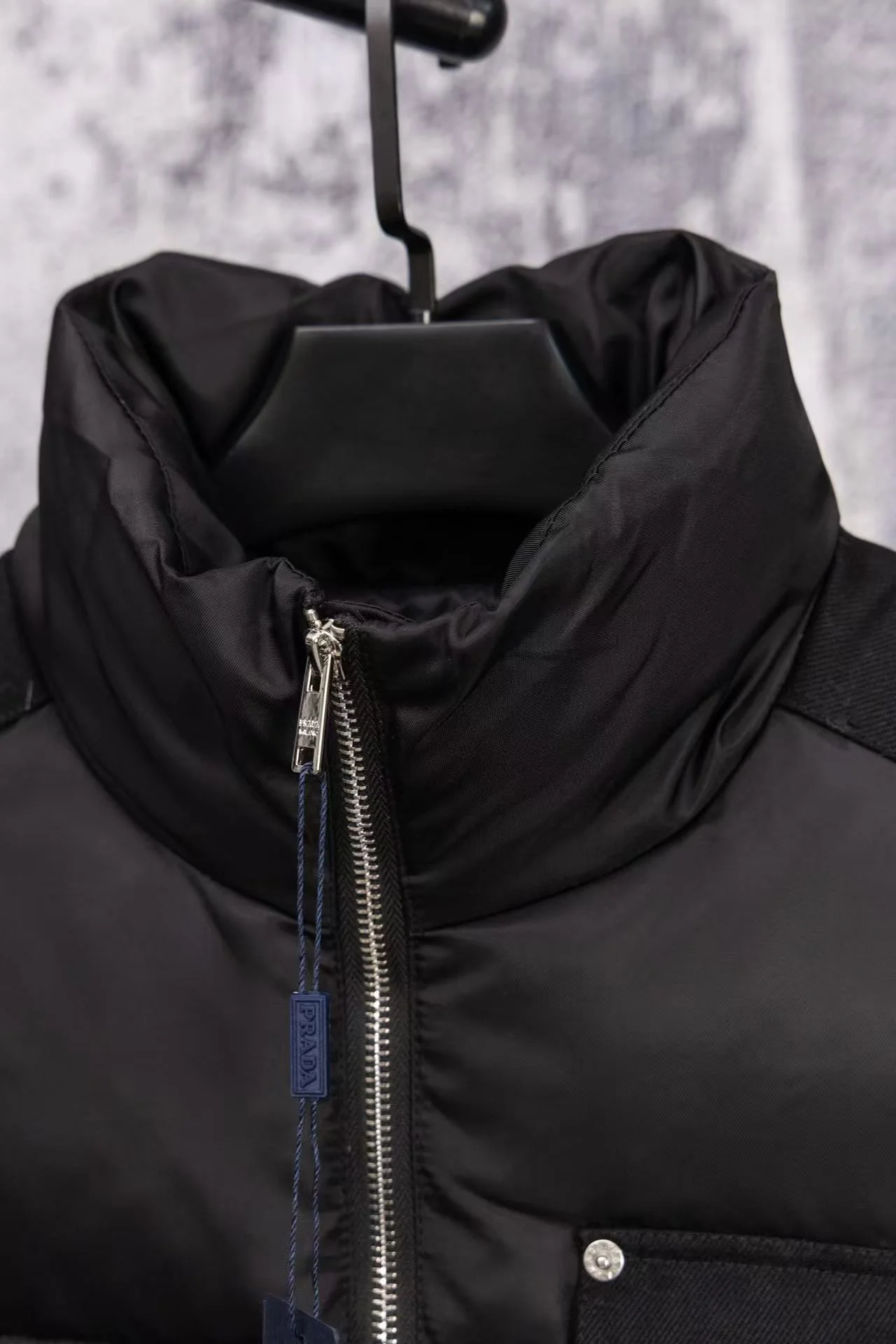 리나일론 크롭 다운 자켓 상세