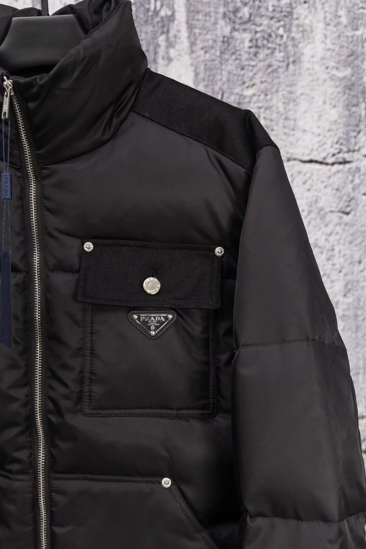 리나일론 크롭 다운 자켓 상세