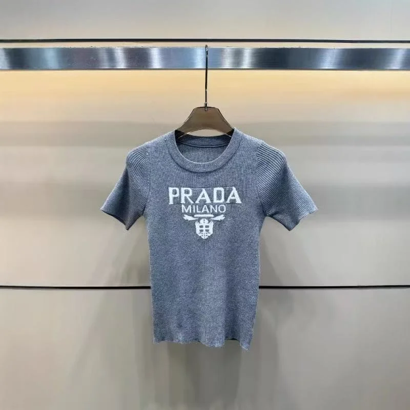 로고 니트 상의 상세