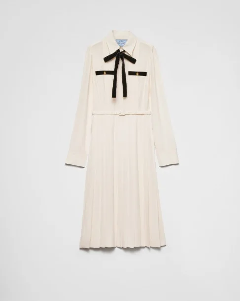 롱 플리츠 새틴 사블 드레스