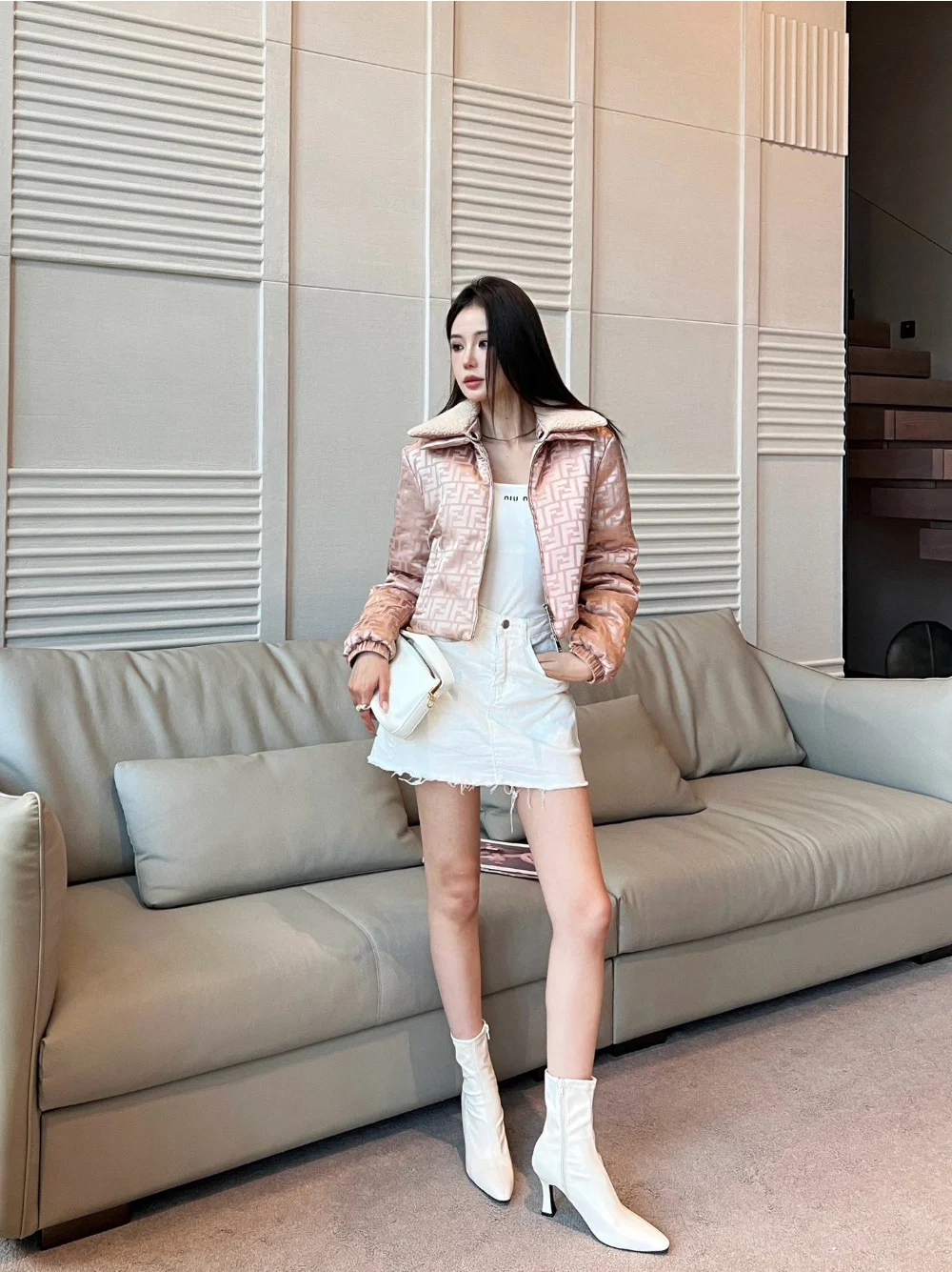 FF 로고 자카드 램스퍼 다운 재킷 상세