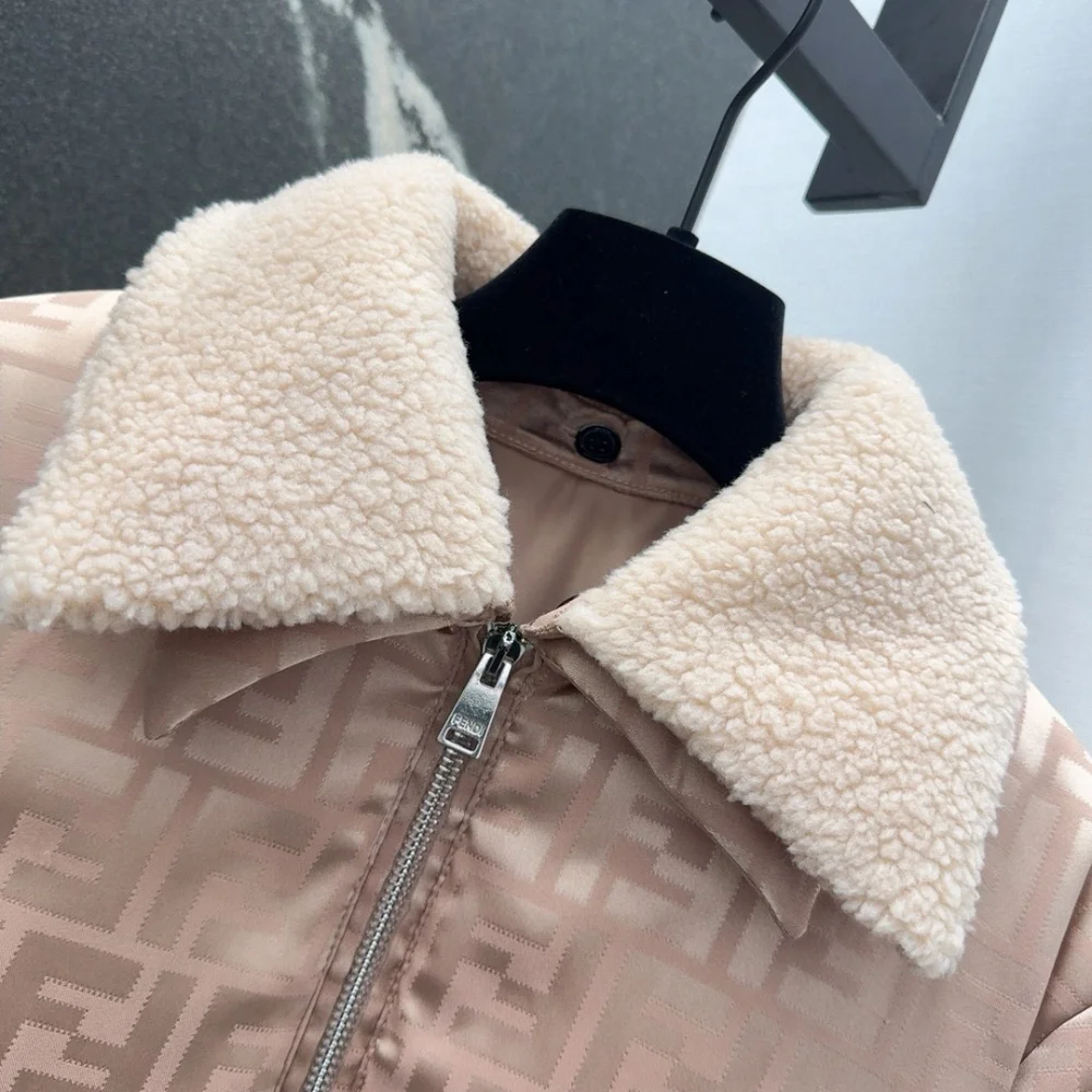 FF 로고 자카드 램스퍼 다운 재킷 상세