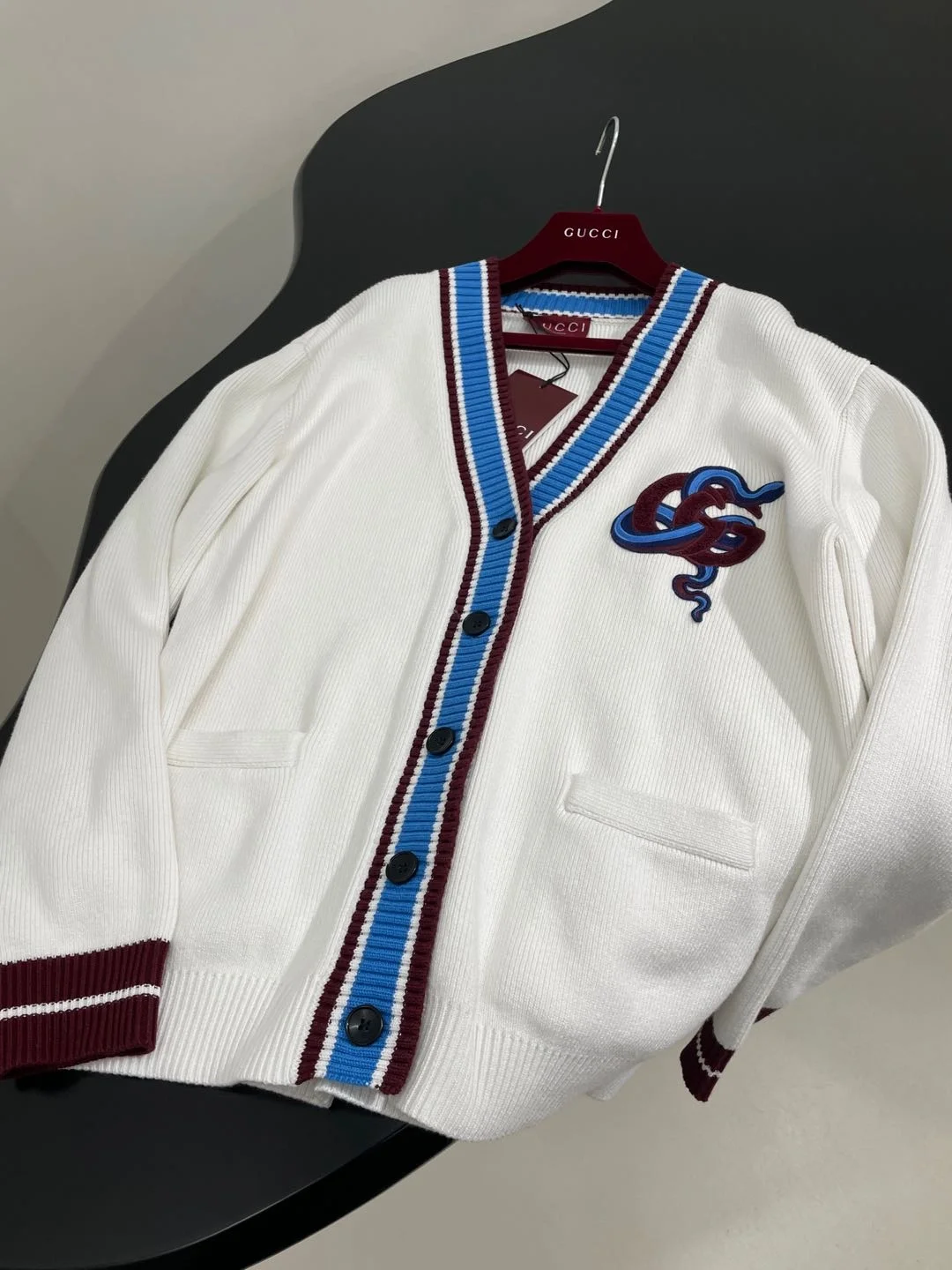 울 자수 니트 가디건 상세