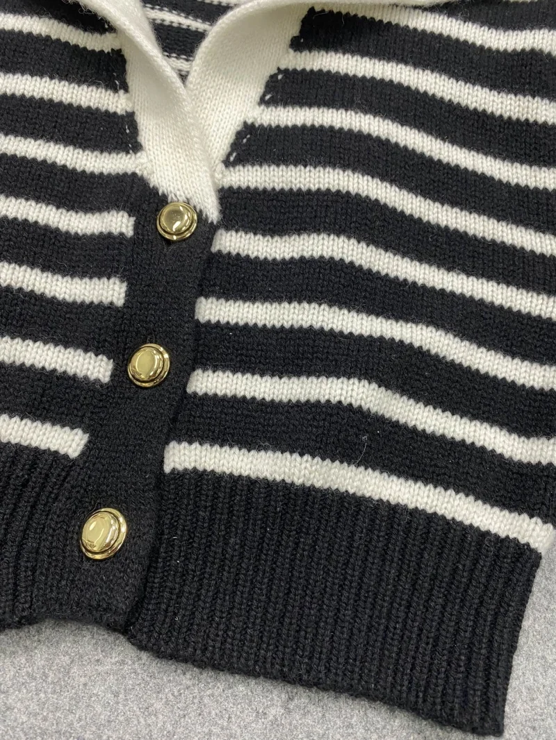 캐시미어 크롭 반팔 상세