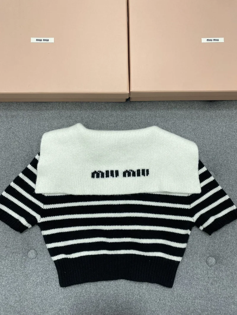 캐시미어 크롭 반팔 상세