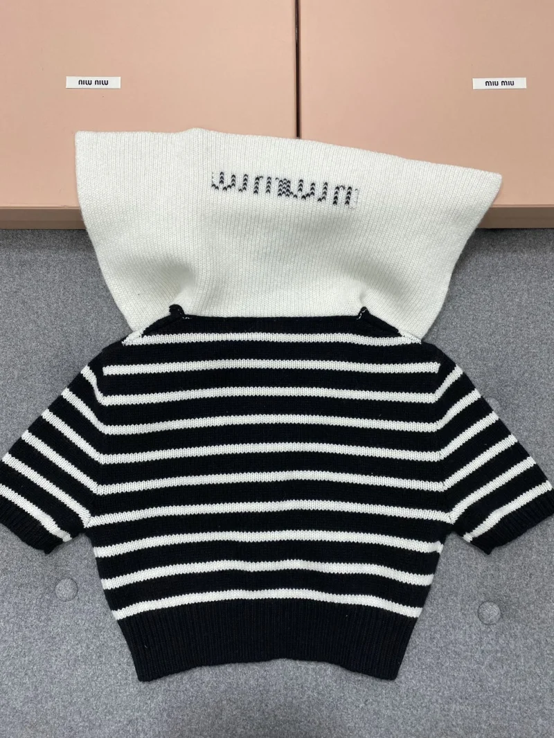 캐시미어 크롭 반팔 상세