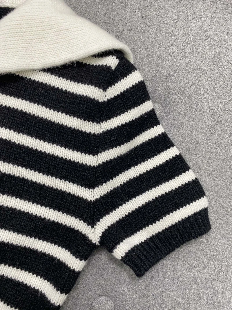 캐시미어 크롭 반팔 상세