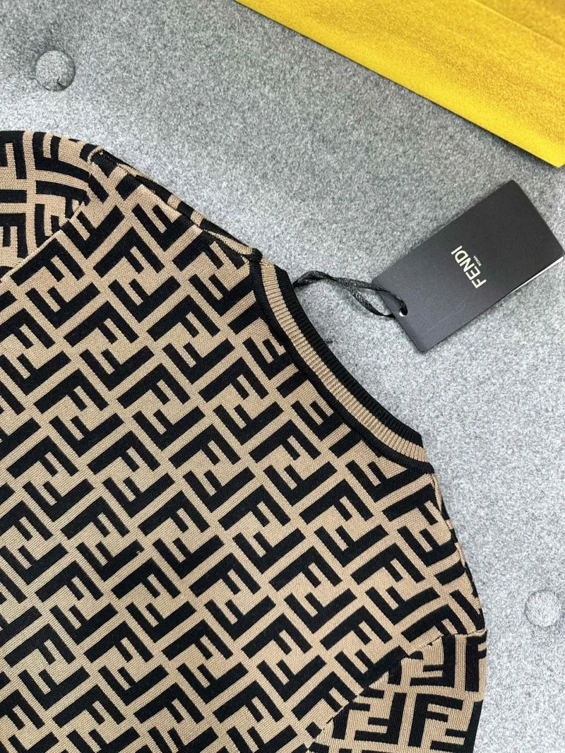 클래식 FF 니트 웨어 상세